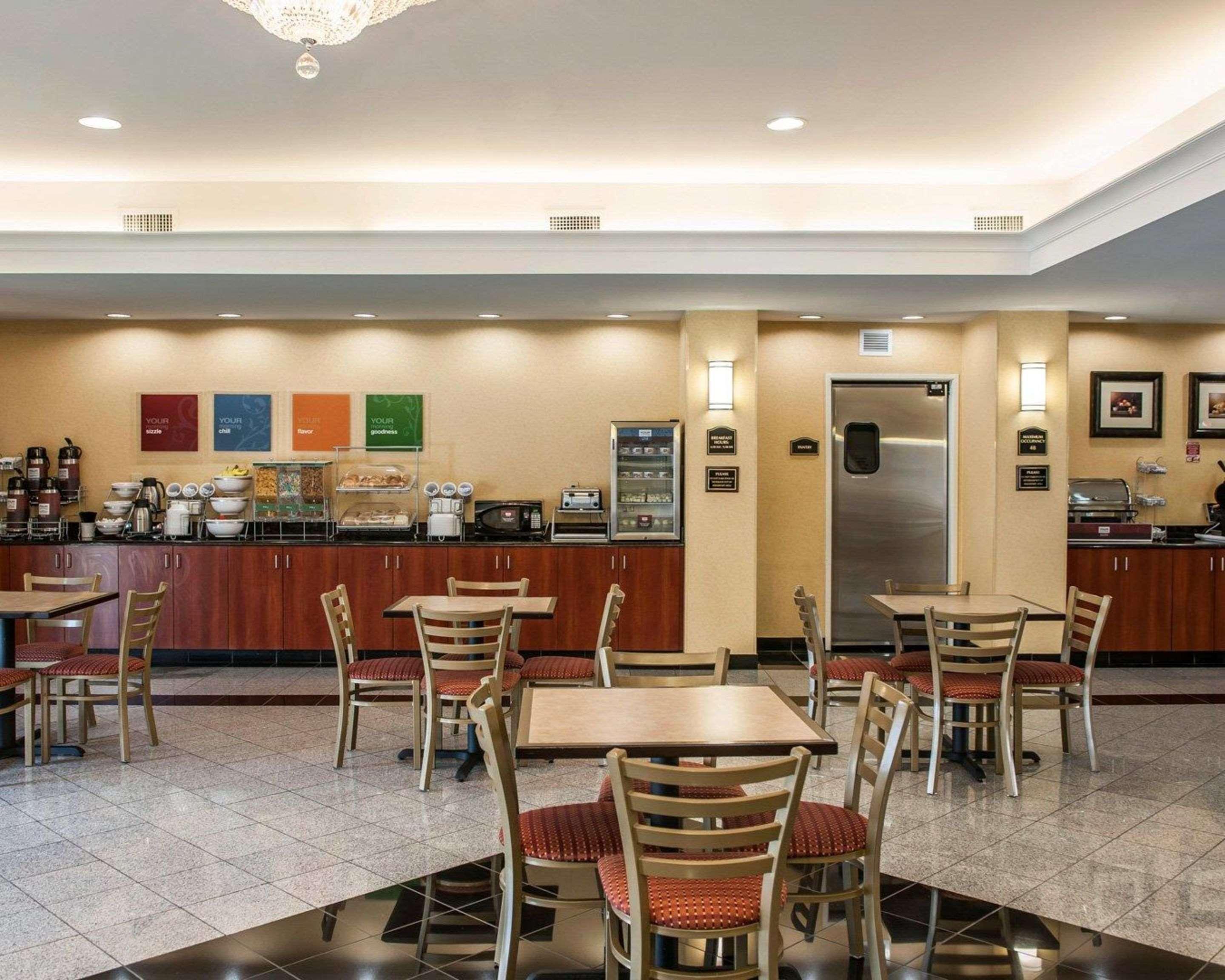 Comfort Suites Near Indianapolis Airport Zewnętrze zdjęcie